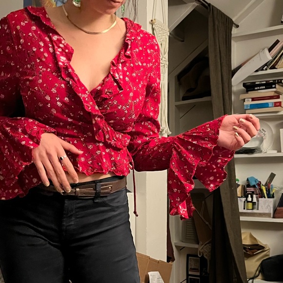 Gorgeous Cleobella Wrap Around Red Top - Picture 3 of 4